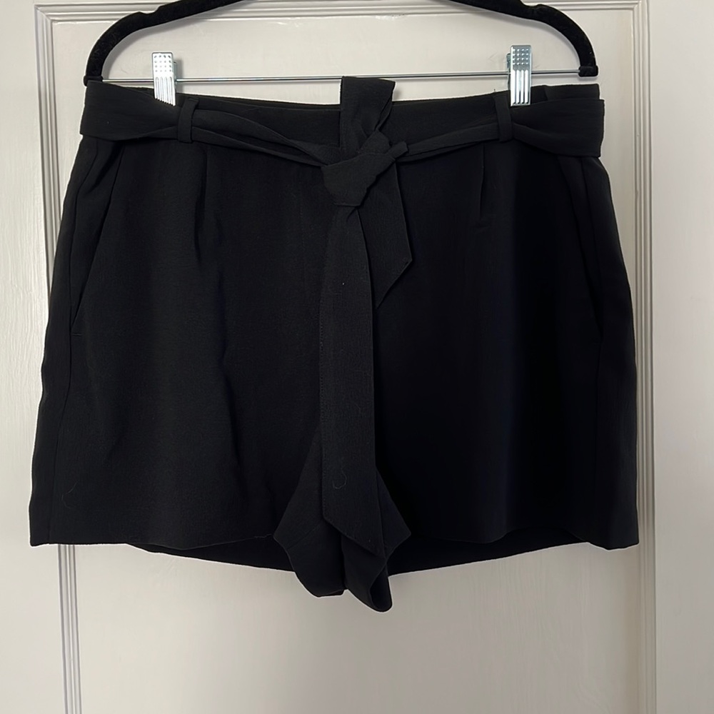 NWT Loft trouser shorts